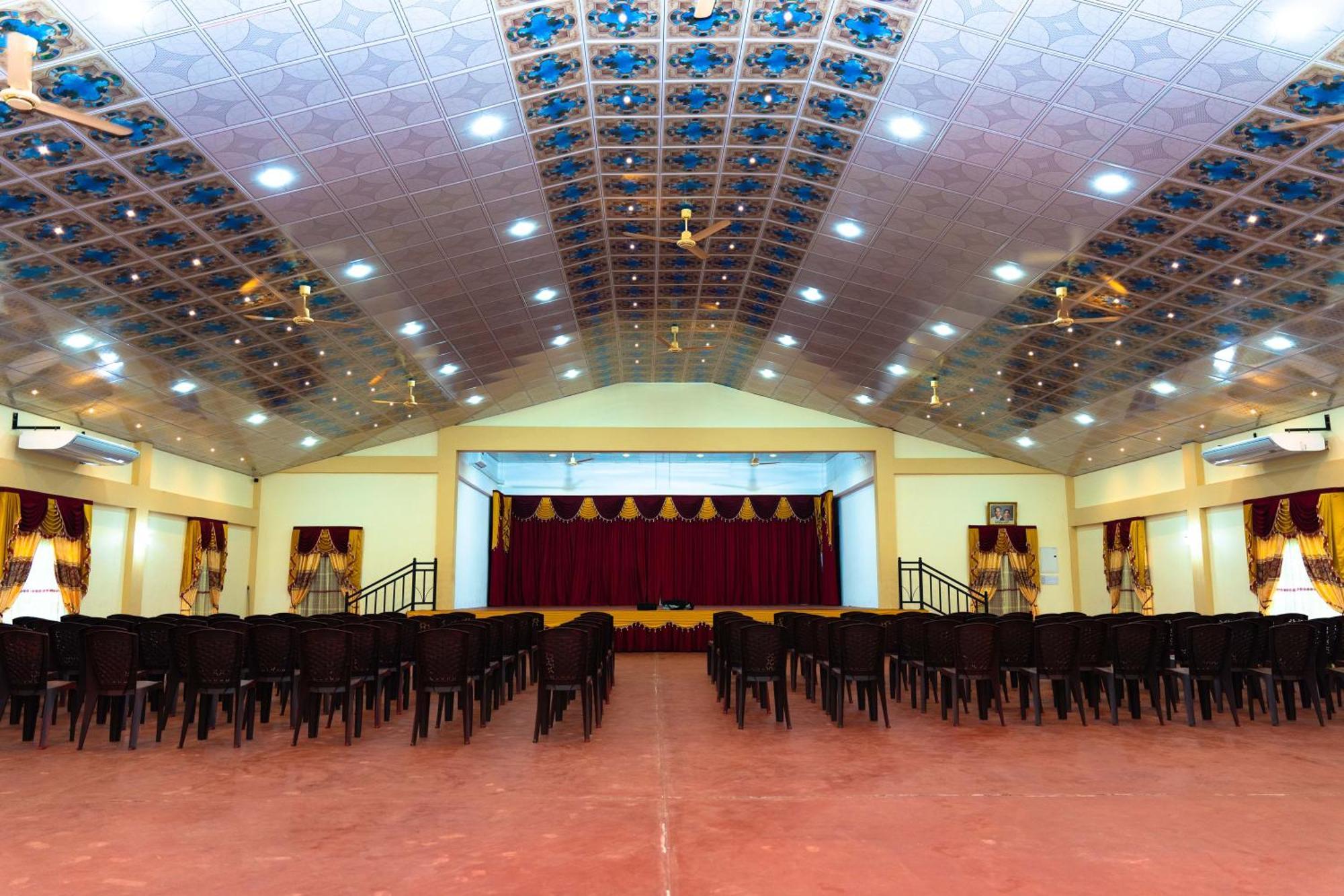 Pgs Hall Jaffna Exterior photo